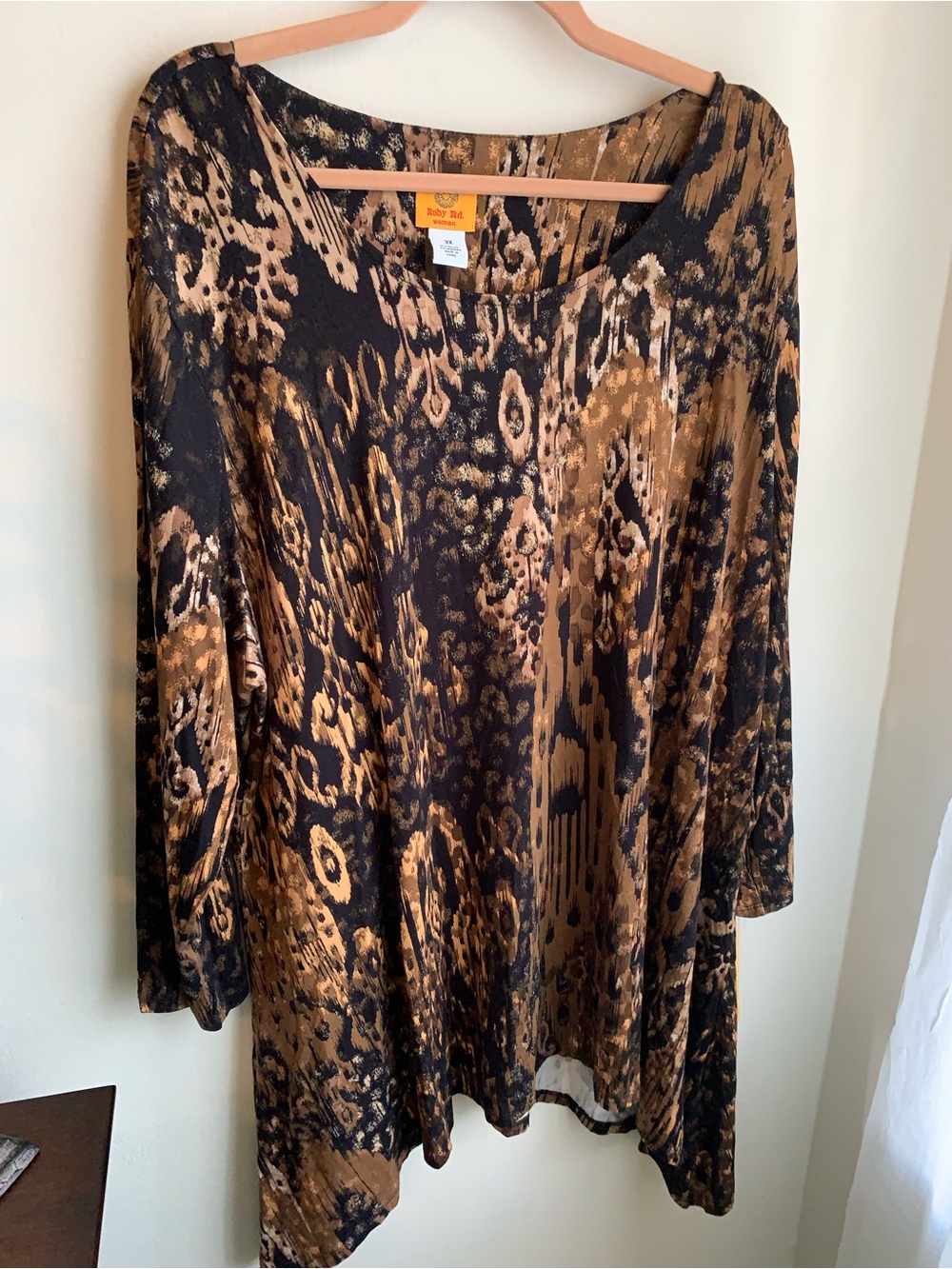 NWT- RUBY ROAD SHARK-BITE PLUS SIZE 3X
WOMEN’S TOP